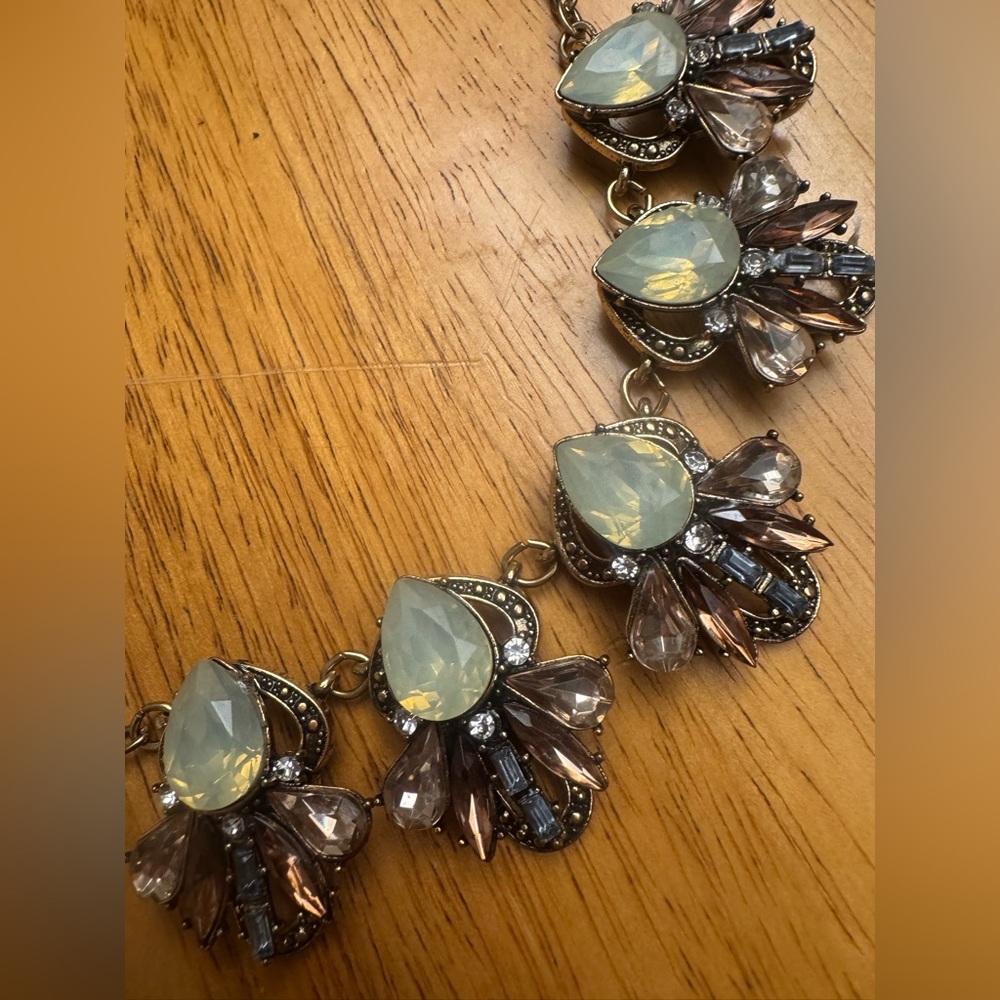 Vintage peach iridescent crystal necklace parure